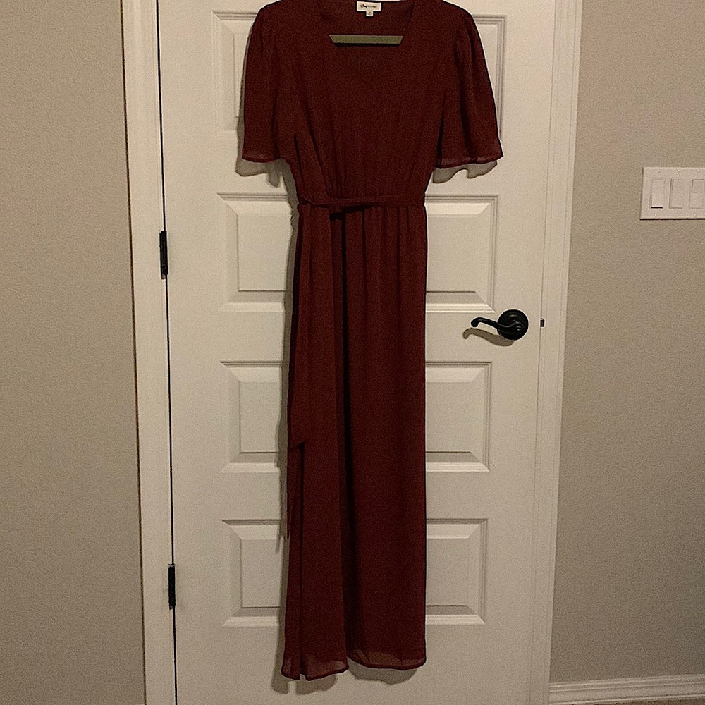 Lucy Avenue Maroon Chiffon Maxi dress Size Small